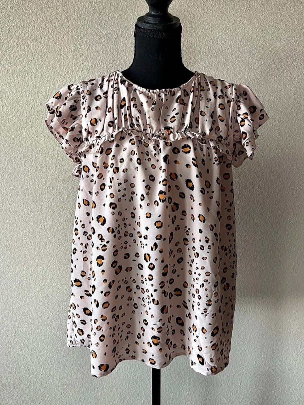 Womens Entro Floral & Leopard Ruffle Top Blouse Pink & Black size Medium
